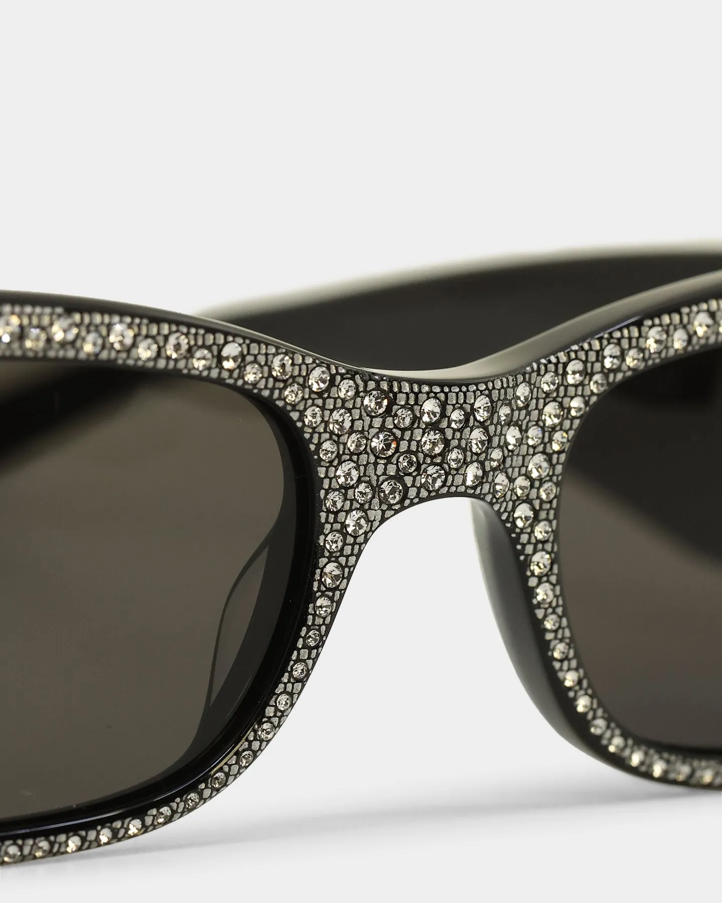 Balenciaga BB0096S-013 Balenciaga Dynasty Shiny Black/Smoke