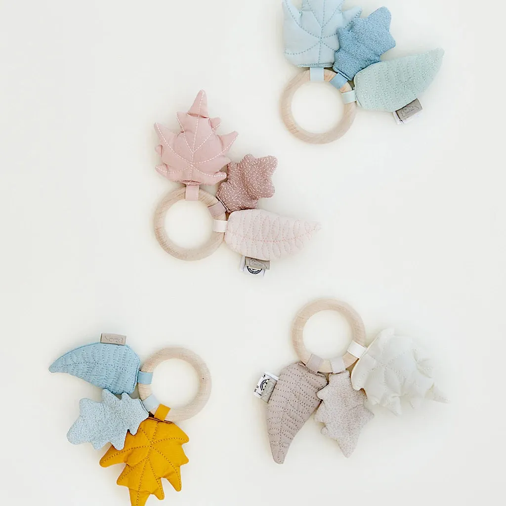 Cam Cam Copenhagen Leaves Rattle