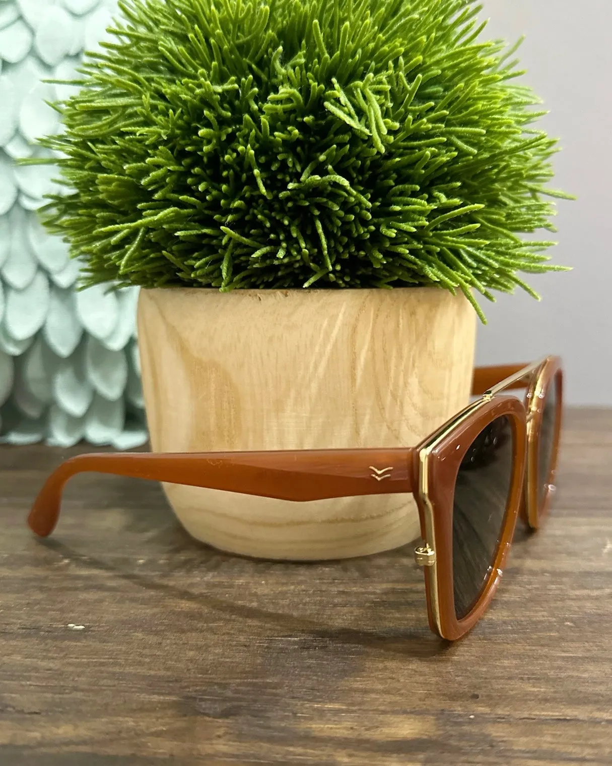 I-SEA Chloe Sunglasses in Maple/Green